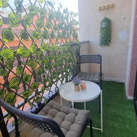 Diadas Breeze Apartment *