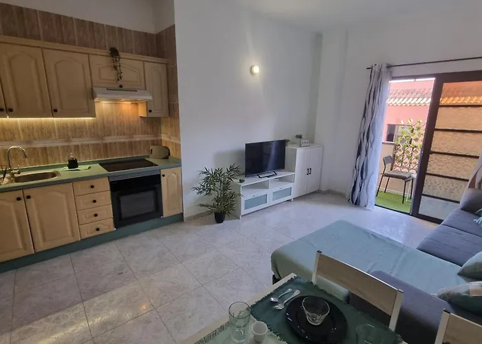 Diadas Breeze Apartment